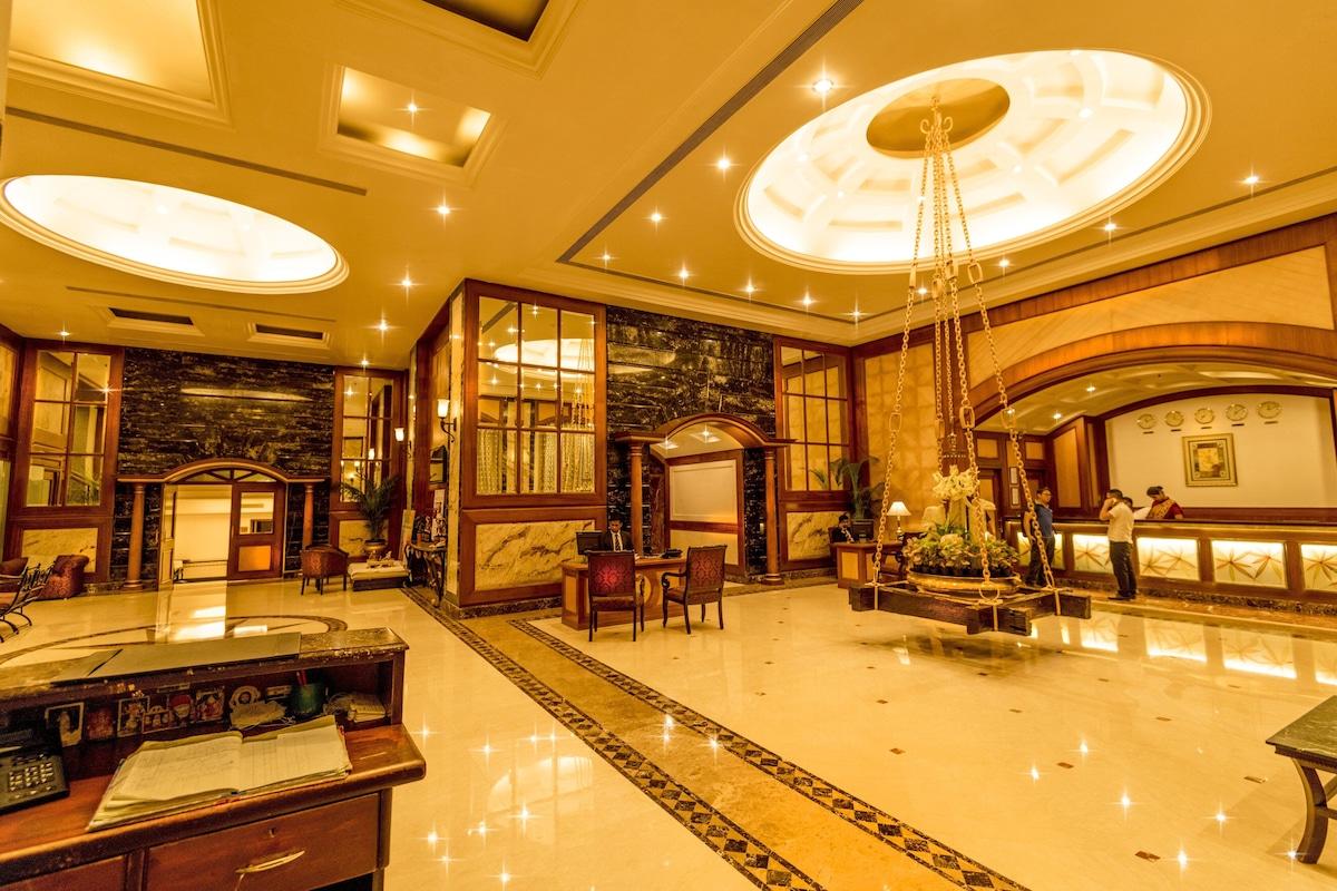 Отель Ira By Orchid Mumbai T-2 International Airport Экстерьер фото